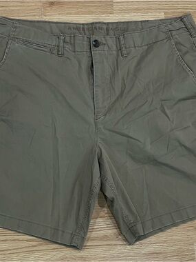 American Eagle Chino Shorts Mens 40 Khaki Flex Stretch Twill Cotton Flat Front